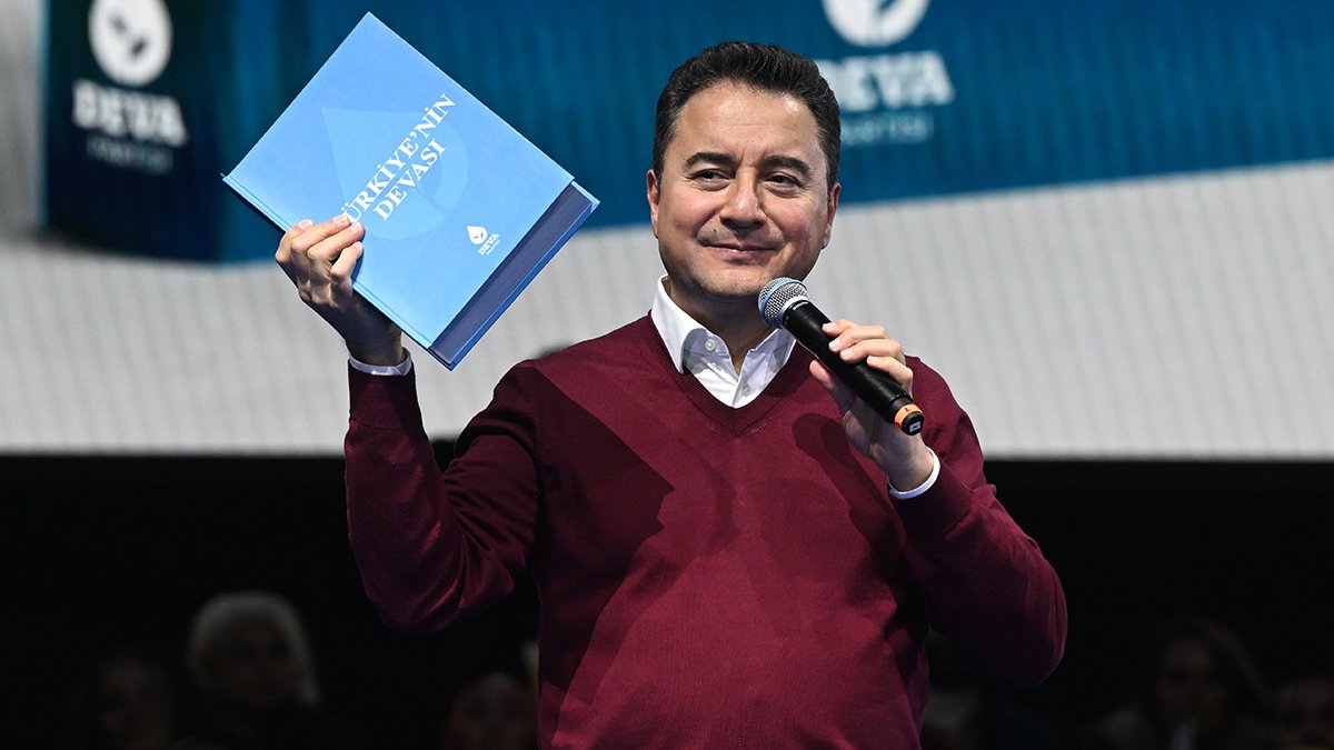 Babacan'dan Erdoğan'a demokrasi tepkisi: Yola ne için çıktığını unuttu