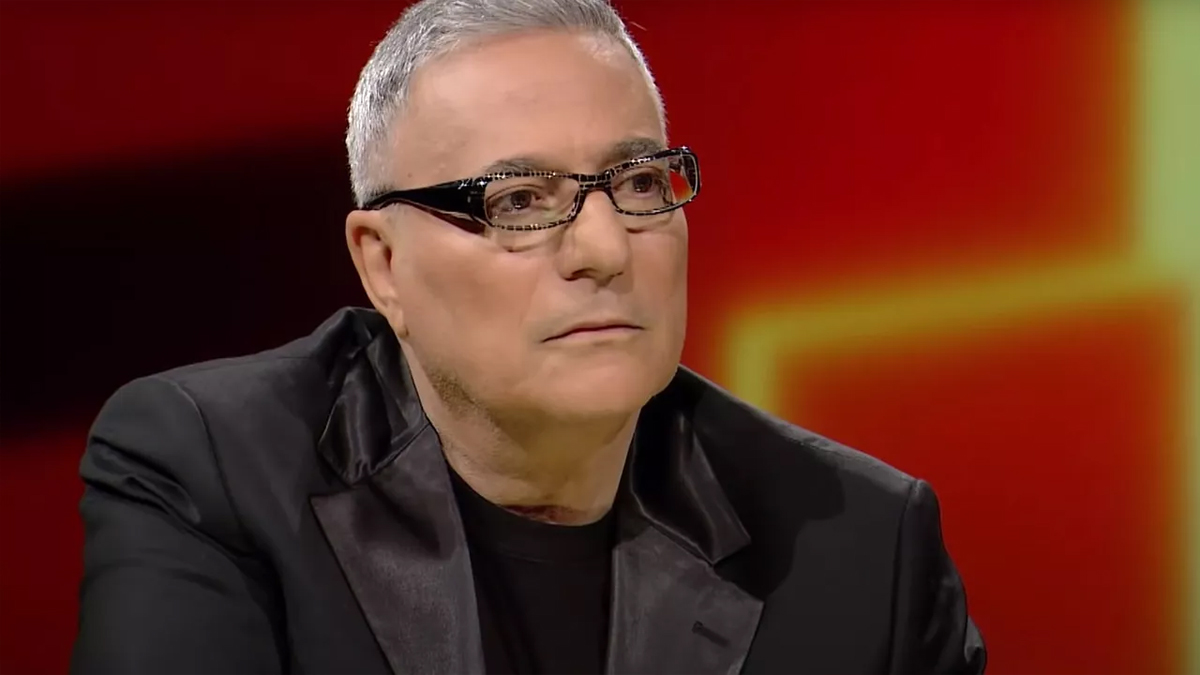 Mehmet Ali Erbil hastaneye kaldırıldı