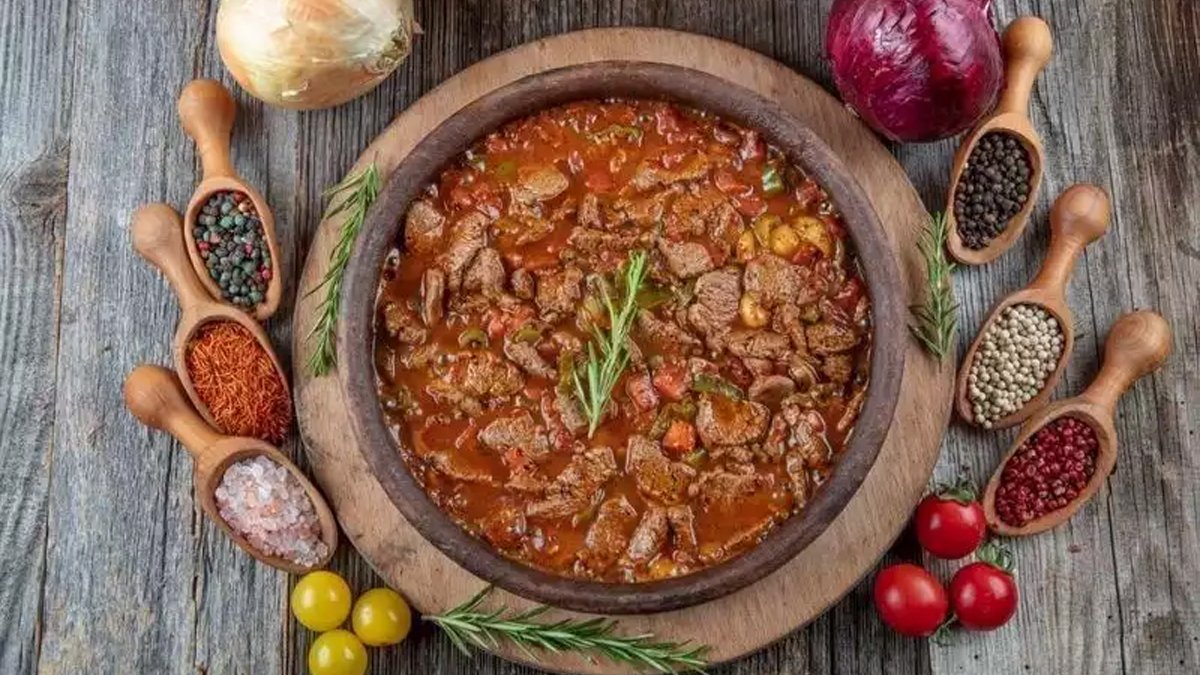 Evde belen tava yapın mideniz bayram etsin! Damak çatlatan lezzetiyle misafirleriniz kıskançlıktan çatlayacak