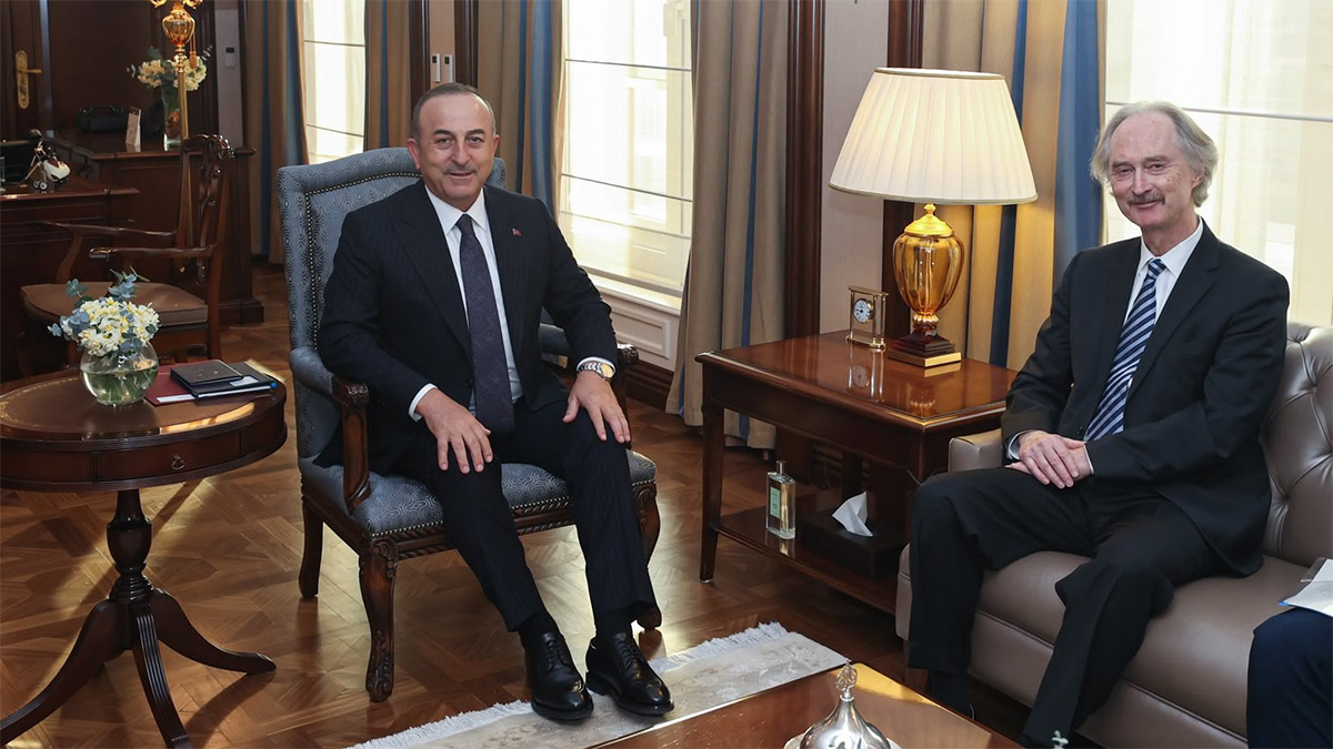 Çavuşoğlu, BM Genel Sekreteri'nin Suriye Özel Temsilcisi'yle görüştü