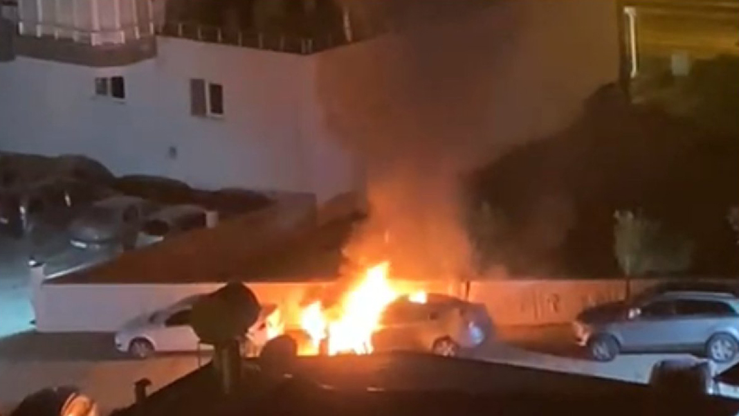 Anamur Ülkü Ocakları Başkanı'nın aracı kundaklandı