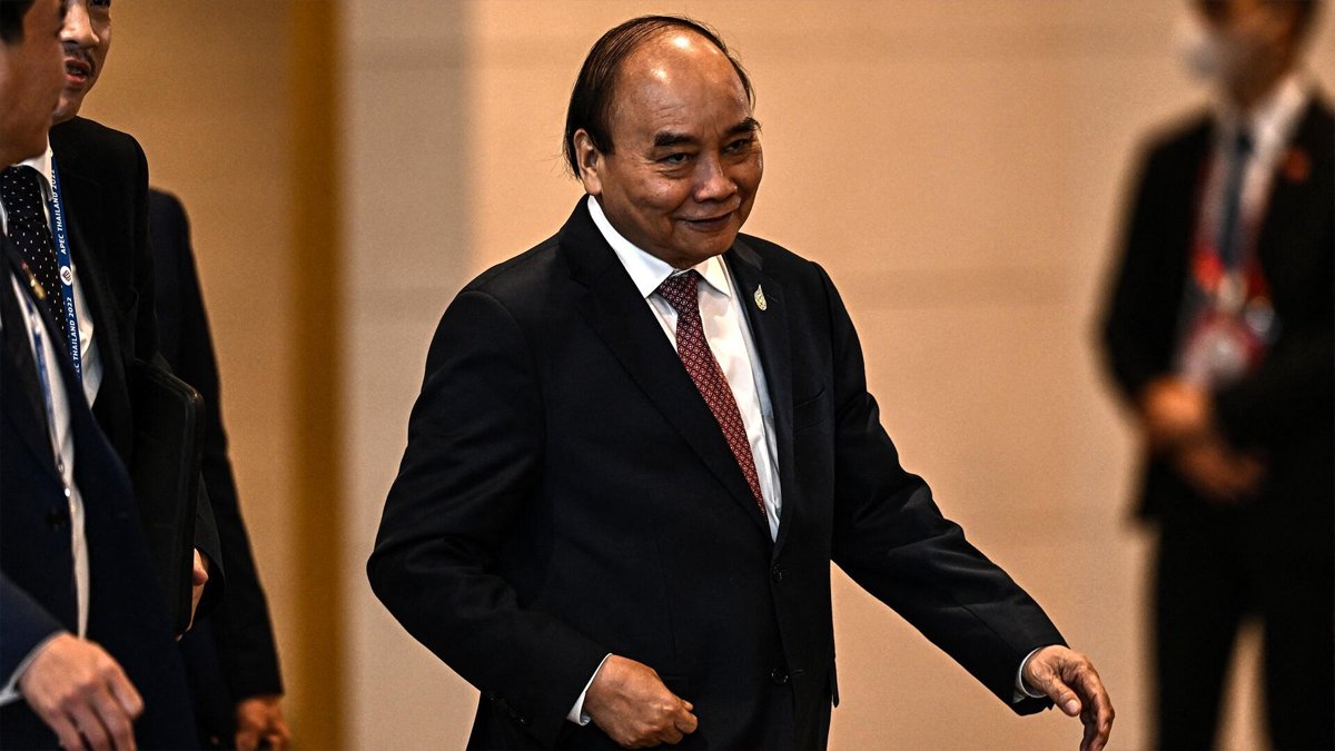 Vietnam Devlet Başkanı Phuc istifa etti