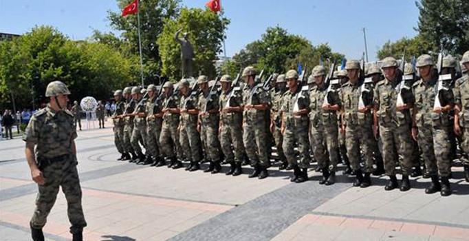 400 Hava Harp Okulu öğrencisiyle TRT'yi basmışlar