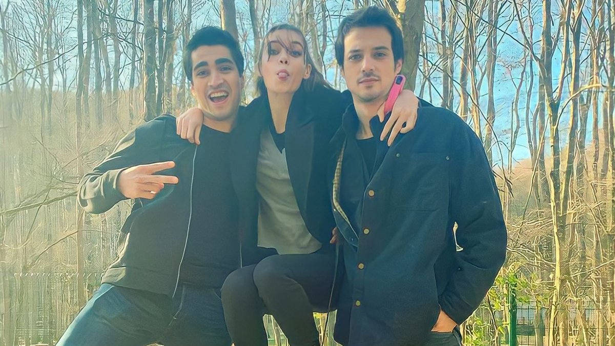 Önce 'aldatma yok' dedi, sonra ikisini de sildi