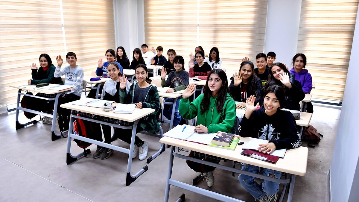 Veliler sadece olumsuz noktaları değil,iyi notları da mutlaka göz önünde bulundurmalılar