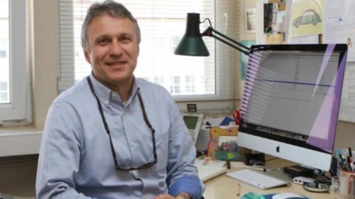 Cem Ersoy Boğaziçi Üniversitesi'ndeki görevinden alındı