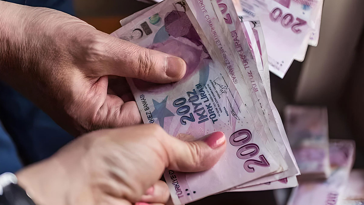 EYT'liler maaşlarını eksik mi alacak? SGK'dan kafa karıştıran açıklama geldi, işte farkın nedeni