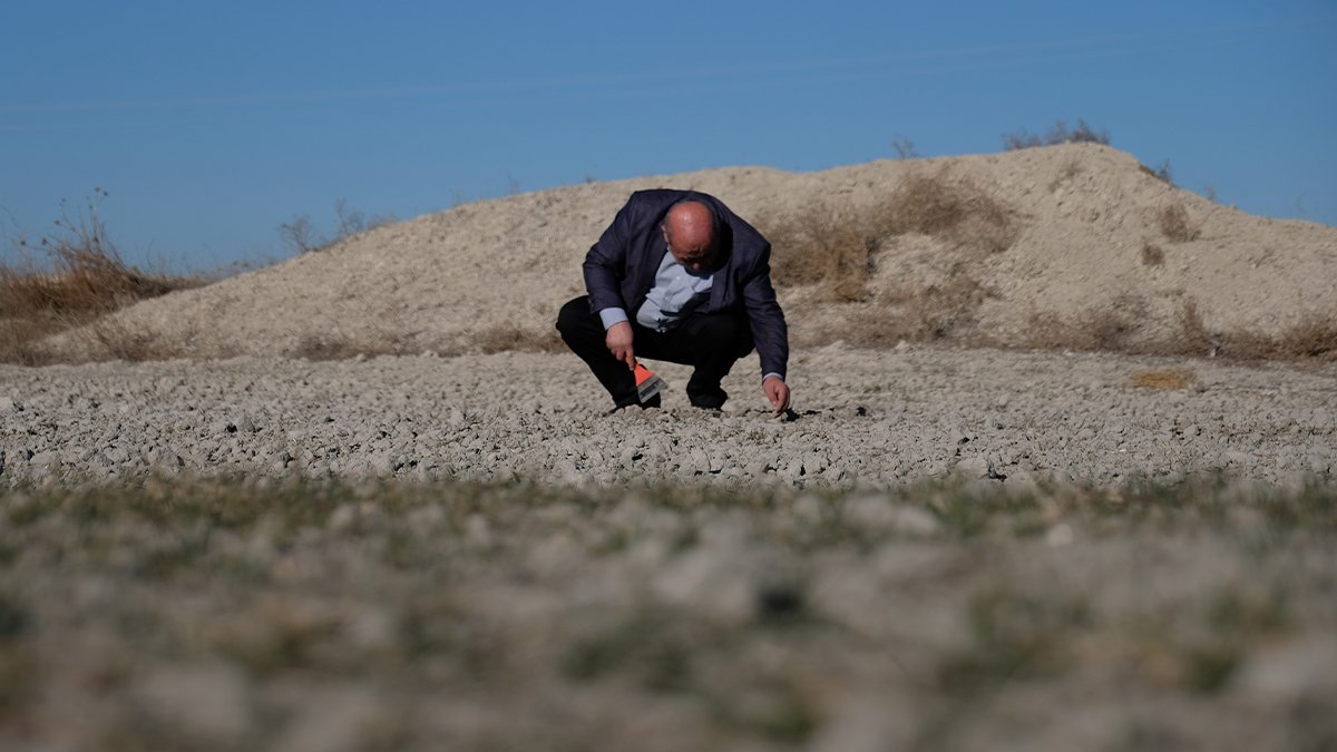 Türkiye'de kuraklık tablosu giderek ağırlaşıyor: Tarımın merkezinde üretim durdu