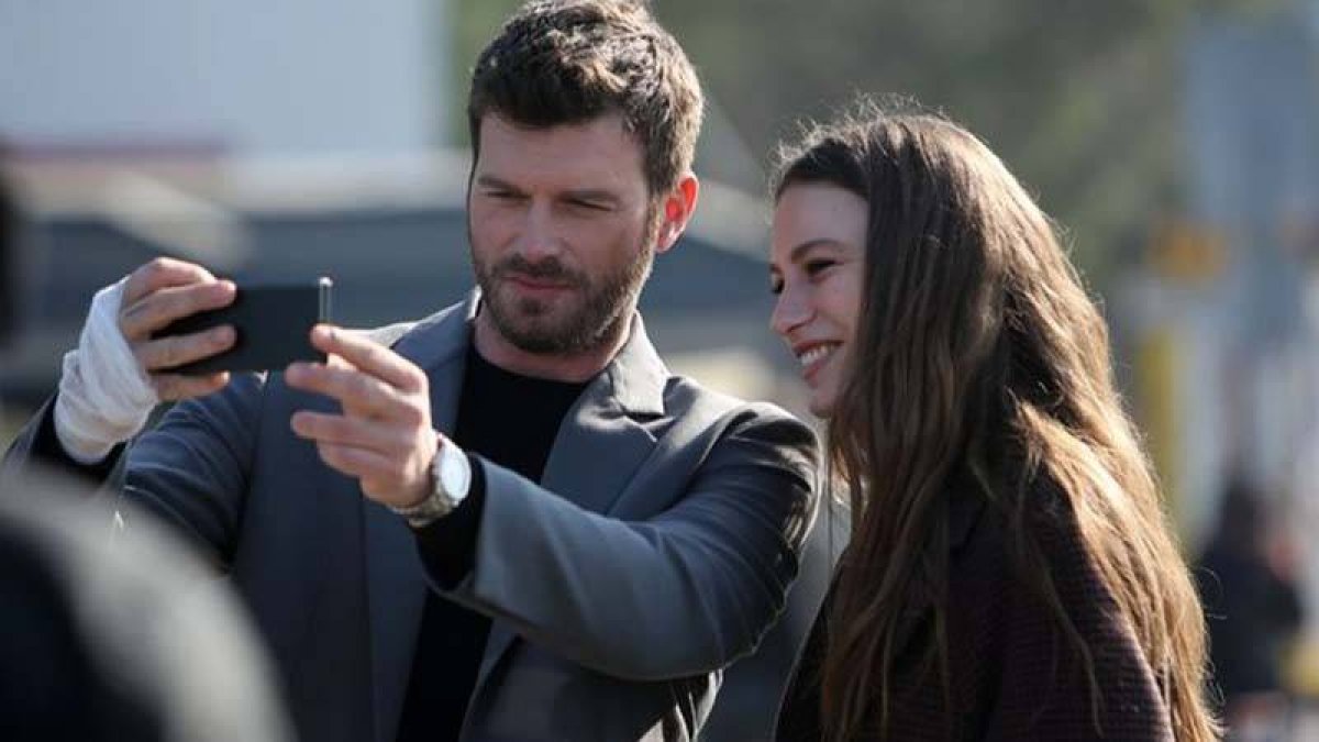 'Aile' dizisinden ilk afiş