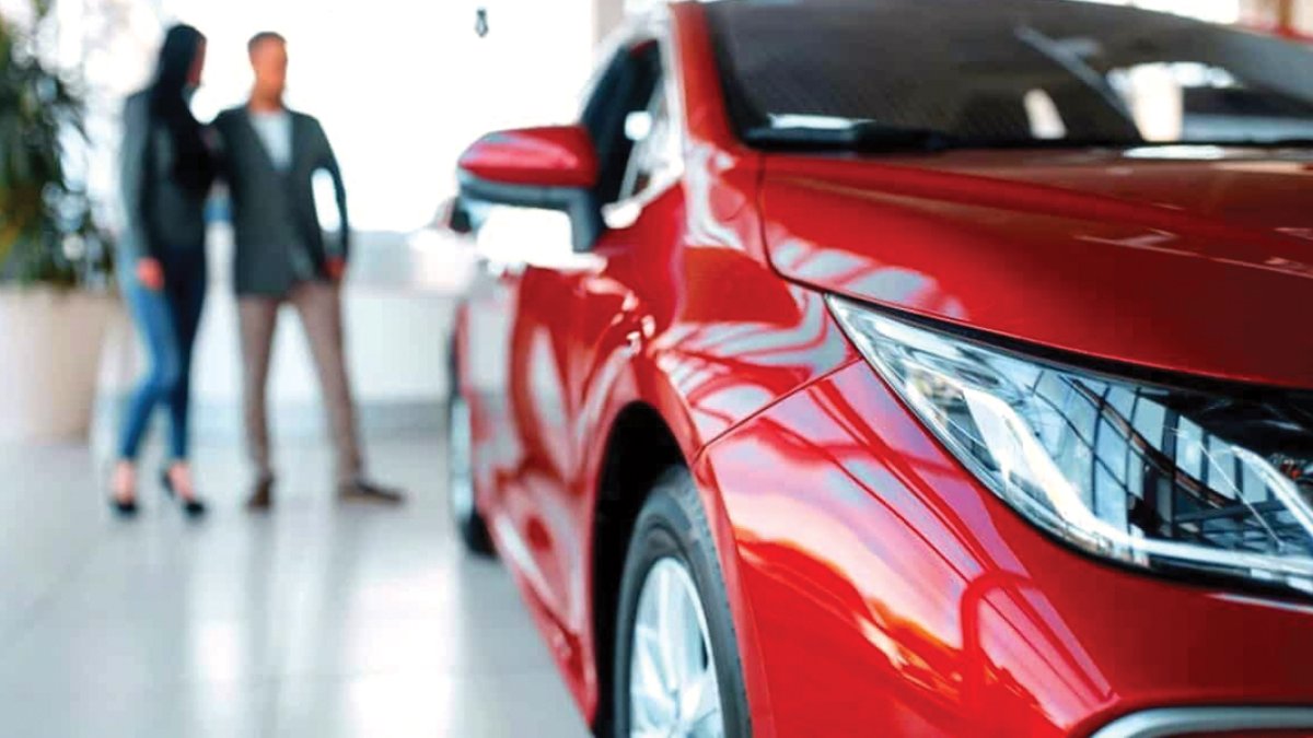 2022 model otomobile 1 ayda yüzde 6 zam geldi