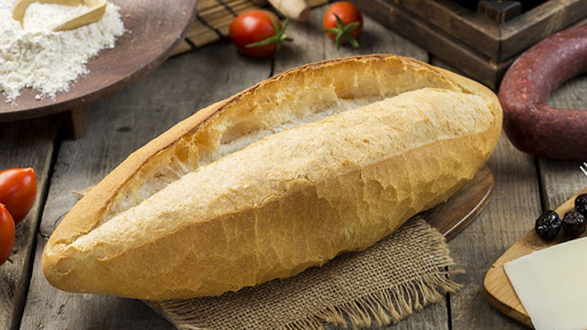 Bu ekmek tarifi ile herkes evinde kendi ekmeğini kendi yapacak! Bu ekmeğin kokusuna ev halkınız uyanacak...