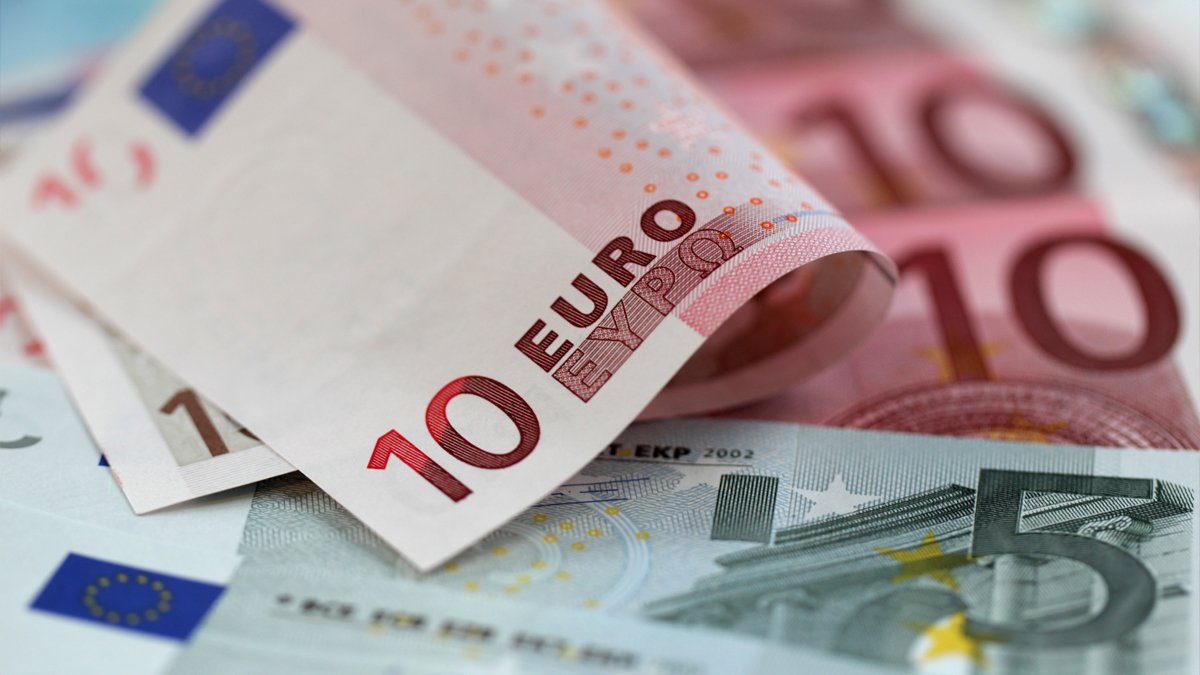 Yeni hafta rekorla başladı: Euro tarihi zirvesinde
