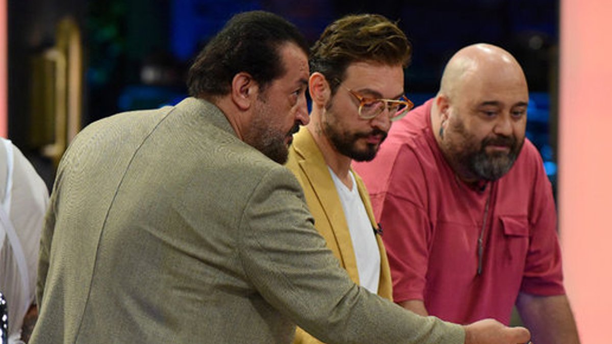 Masterchef'te deprem! Mehmet Yalçınkaya'nın ardından bir ayrılık daha! Bunu kimse beklemiyordu...