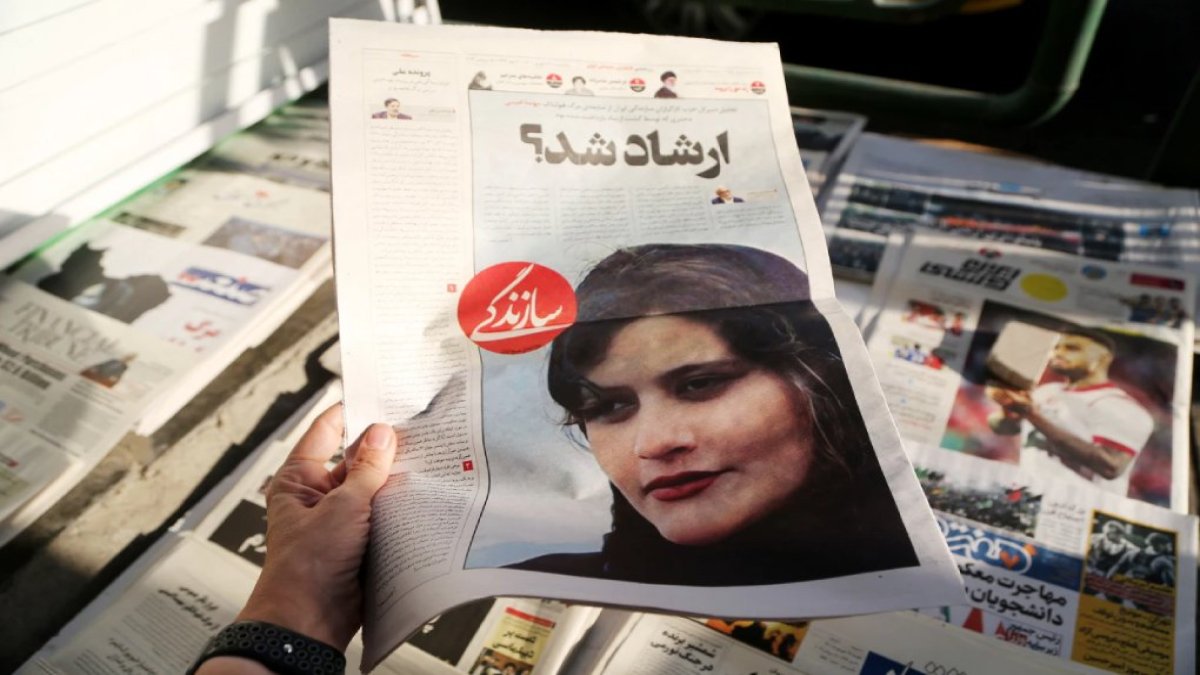 İran’da 3 kadın gazeteci daha tutuklandı