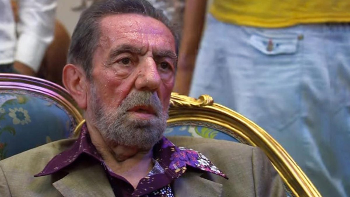 Usta oyuncu Aydemir Akbaş'tan kahreden haber: 'İlk benden duyun istedim'