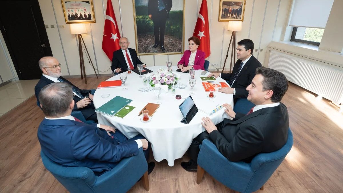 Altılı masa Akşener’in ev sahipliğinde toplanıyor: Liderler adayı ilk kez konuşacak