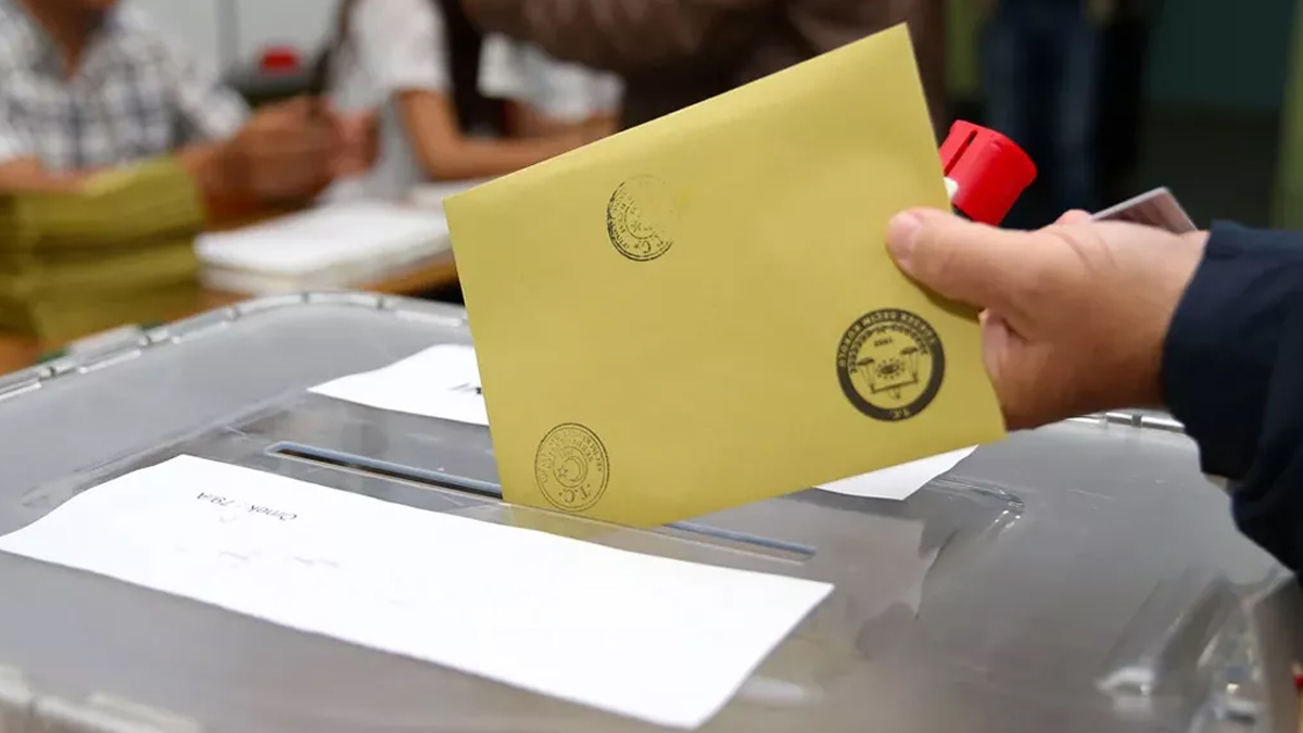 Şehir dışında okuyan öğrenciler dikkat! Oy kullanacaklar için ulaşım desteği gündemde... Mayıs'ta ulaşım desteği