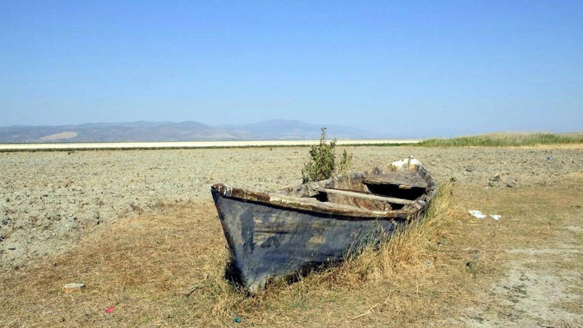İlk iklim davası haritadan silinen göl için: Çöle dönen kuş cennetinde artık ne kuş ötüyor ne kervan geçiyor