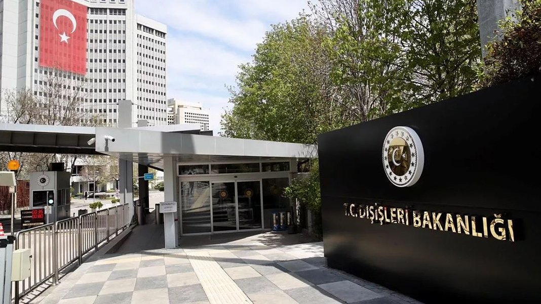 Danimarka Büyükelçisi Dışişleri'ne çağrıldı