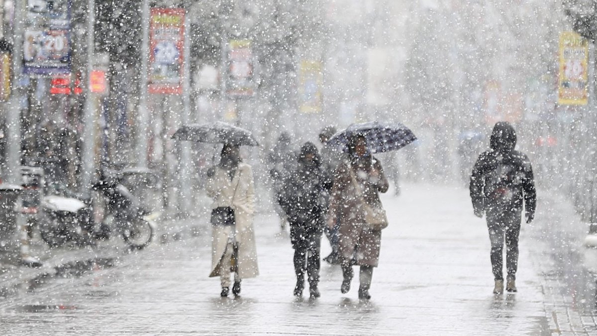 Meteoroloji uzmanları gün verdi: İstanbul'a kar ne zaman gelecek?