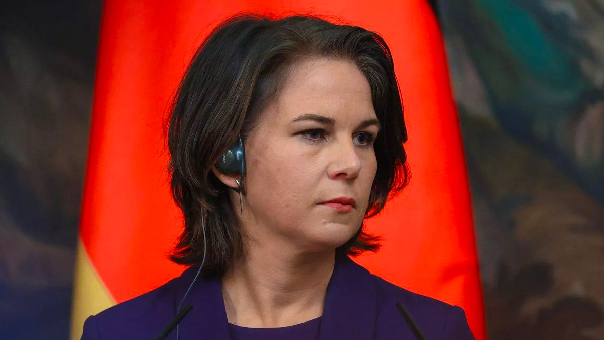 ‘Rusya’yla savaş halindeyiz’ demişti: Almanya dışişleri bakanı ‘ateş altında’