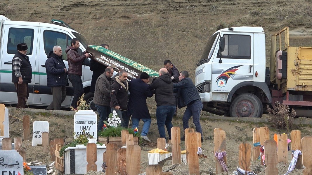 İşkence sonucu ölen Murat Aslan bebeğe acı veda