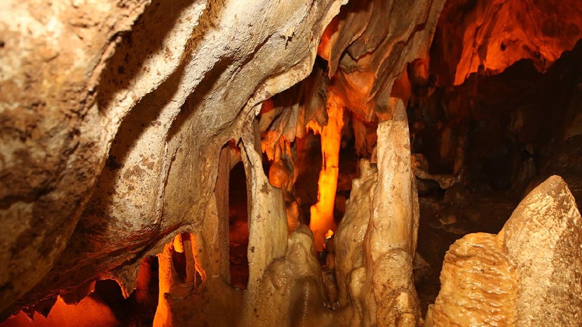 Tesadüfen keşfedilen mağarada dikkat çeken buluş: Ankara'da deniz çıktı