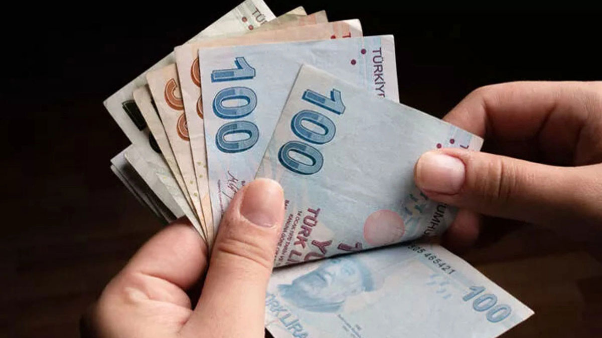 Bankalar EYT'lileri paraya boğacak! EYT'lilere özel 8 bin 500 TL banka promosyon ücreti!