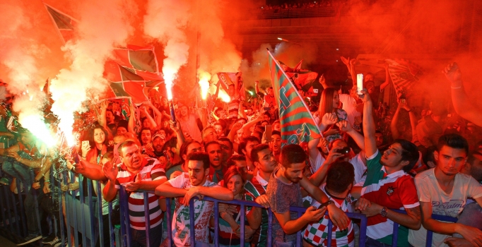 Şampiyona İzmir'de coşkulu karşılama