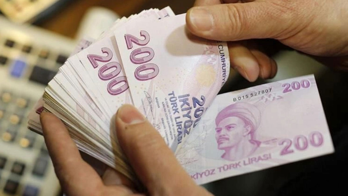 Başarılı öğrencilere devlet sahip çıkıyor! Başvuru yapan ailelerin çocuklarına aylık 300 TL eğitim desteği