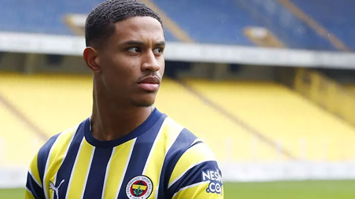 Fenerbahçe Jayden Oosterwolde Transferini Duyurdu