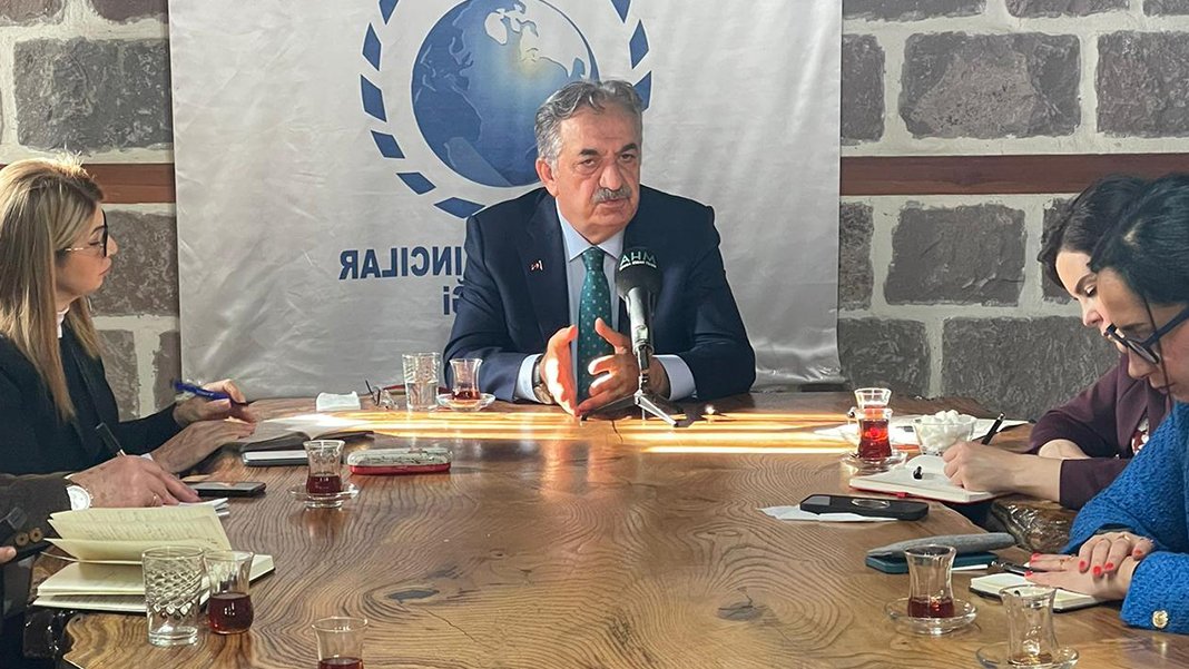 AK Partili Yazıcı'dan Millet İttifakı'na 'aday' çıkışı: Tayyip Erdoğan'ın karşısına aday çıkarmak kolay mı?