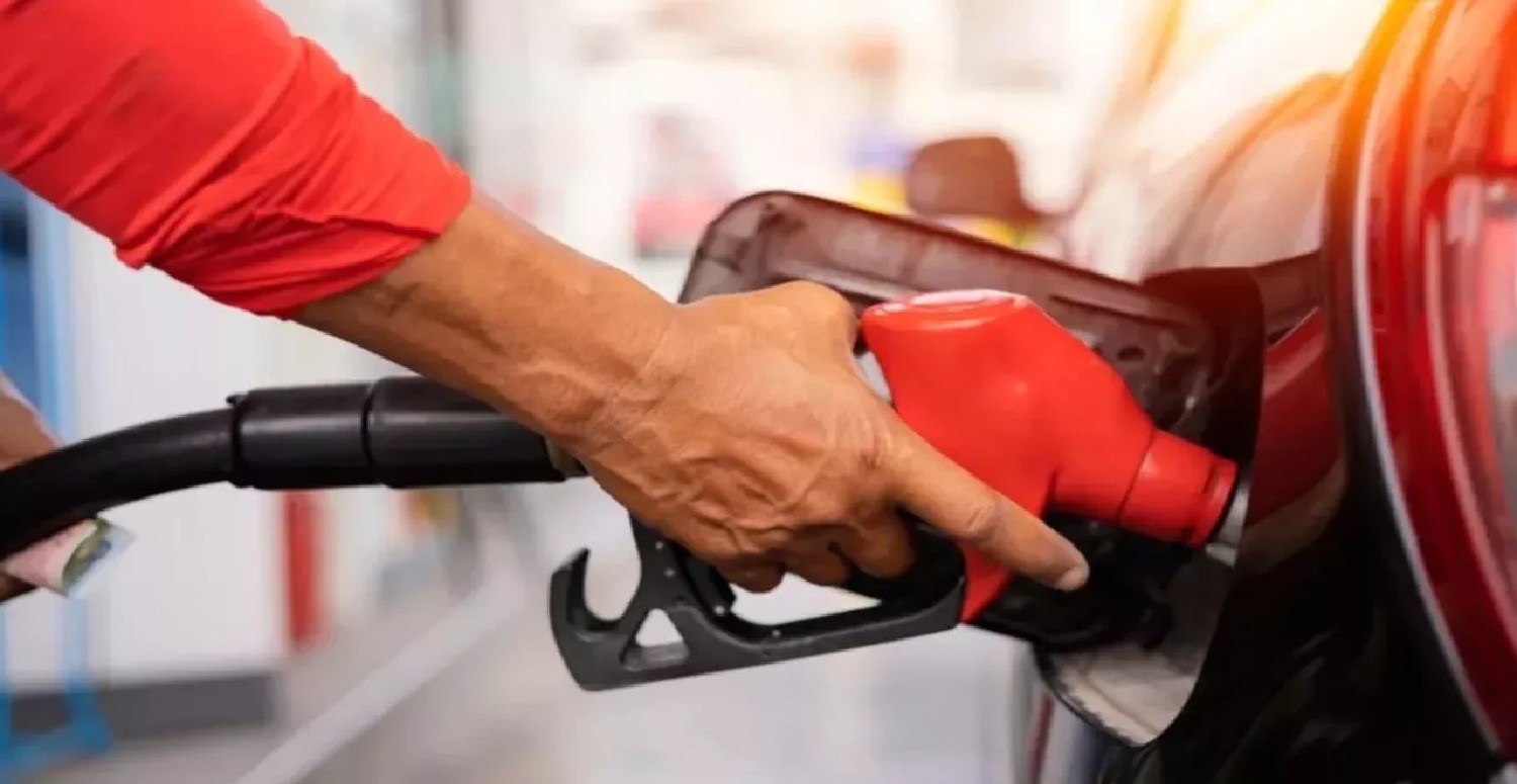 Benzin ve motorinde ibre terse döndü! Akaryakıt fiyatları değişti: Depoları fullemeden yeni listeye mutlaka bakın!