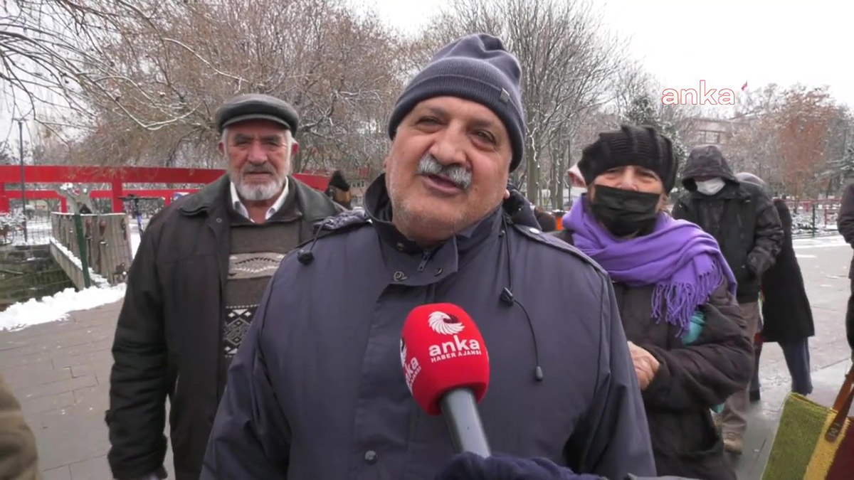 Başkent'te sıfır derecede ucuz et kuyruğu: 'Açız iki kilo kıyma alıp gideceğiz'