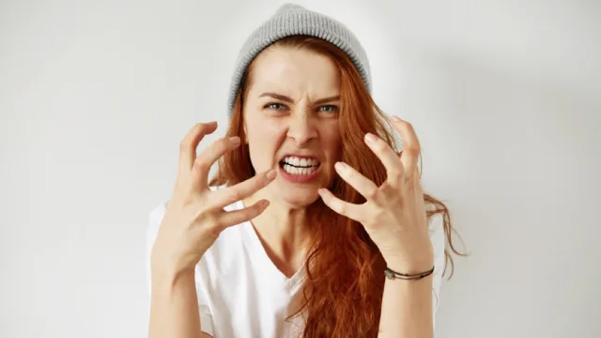 Bu burçlar sinirlenince gözleri hiçbir şeyi görmüyor. Onlar adeta saman alevi gibi hemen parlıyorlar...