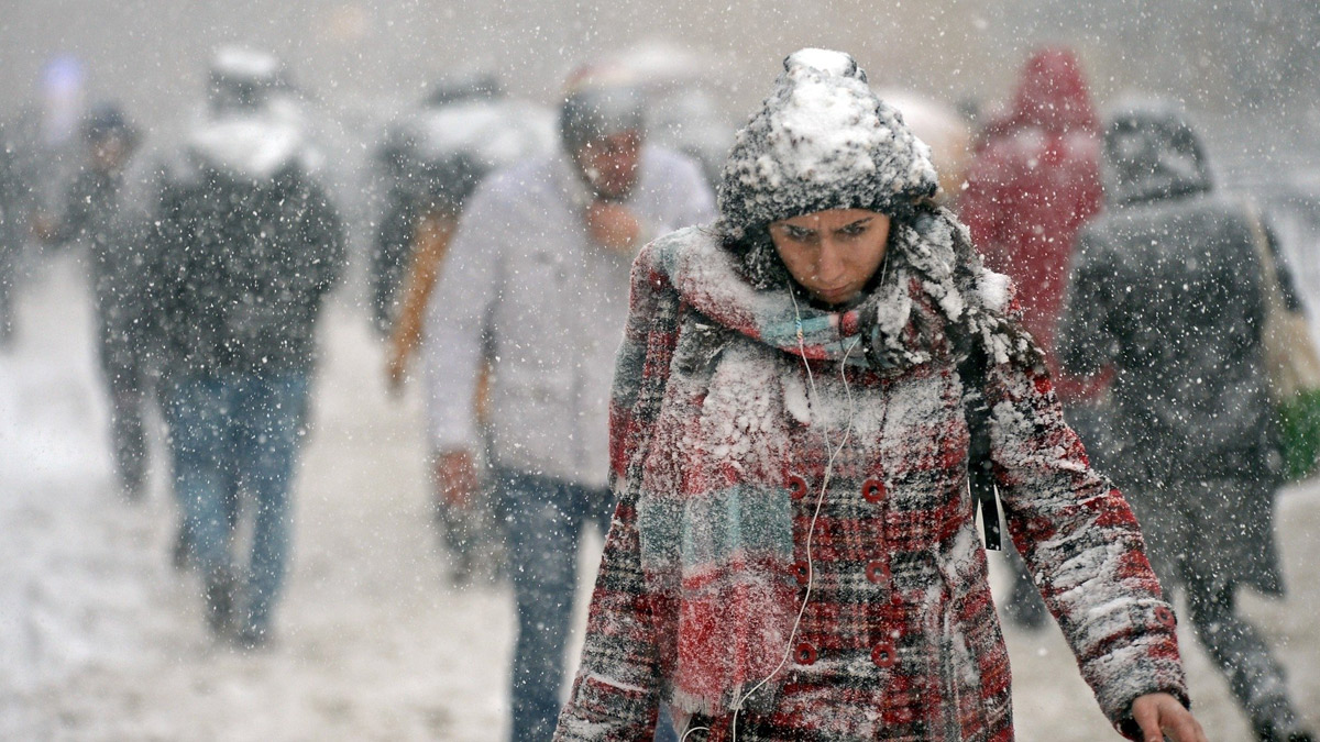 İstanbul için uyarı üstüne uyarı: 5 gün sürecek kar fırtınası geliyor