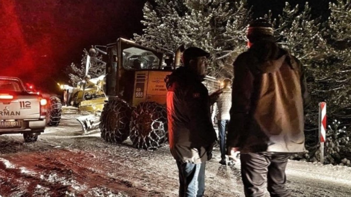 Kütahya'da mahsur kalan 60 öğrenci kurtarıldı