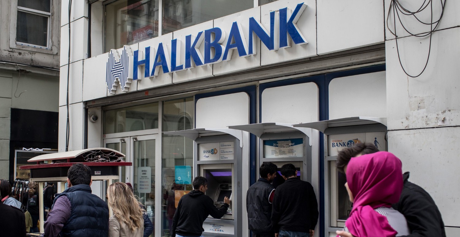 Cumhurbaşkanı duyurdu: O banka borç kapatma kredisi verecek! Faiz oranını duyan şaşıp kalıyor! Üstelik ilk 6 ay...