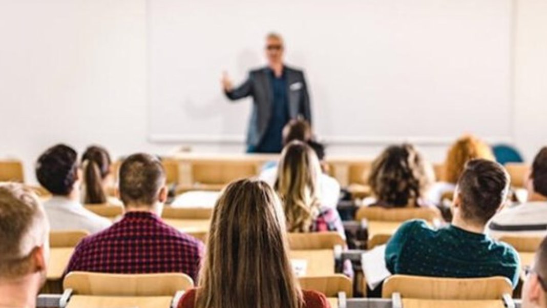 22 ilde üniversite eğitimlerine ara verildi