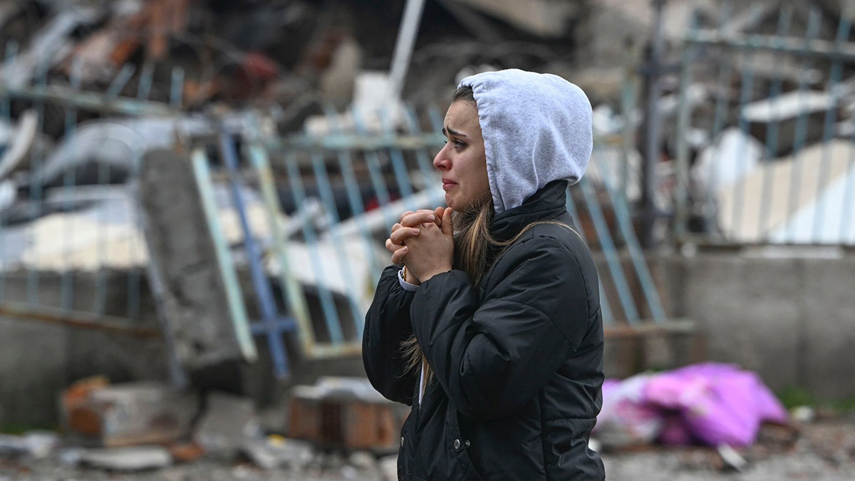 Hatay Büyükşehir Belediyesi Başkanı Lütfü Savaş'tan yardım çağrısı: Altından kalkamayacağımız büyük bir felaket