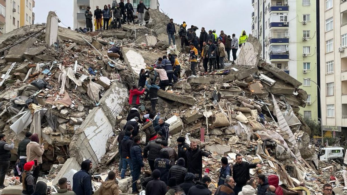 Depremzedelerin kullanımına açılan tesis ve salonların listesi