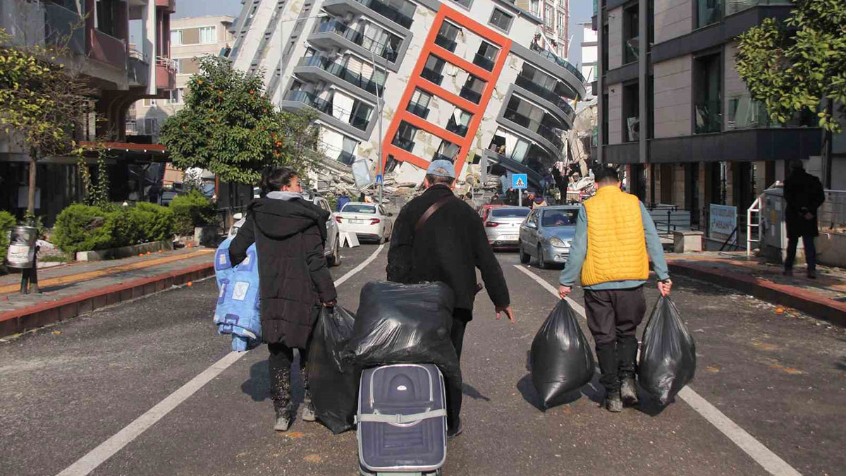 Deprem bölgesindeki vatandaşlara ücretsiz oldu! Bakanlık açıkladı: O hizmet geçici süreyle bedelsiz