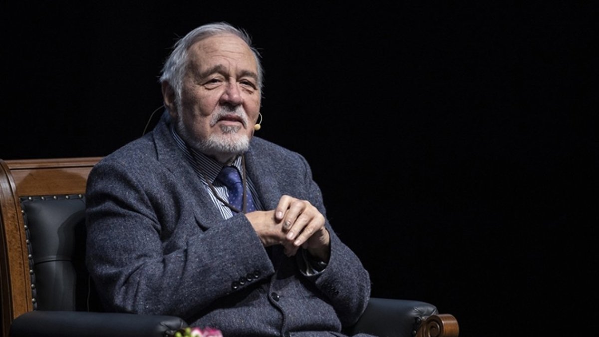 İlber Ortaylı'dan inşaat şirketlerine çağrı: Ülkeye borcunuzu ödeyin