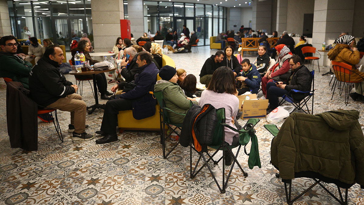 Deprem bölgesindeki güvenli toplanma alanları afetbilgi.com sitesinde yayınlandı