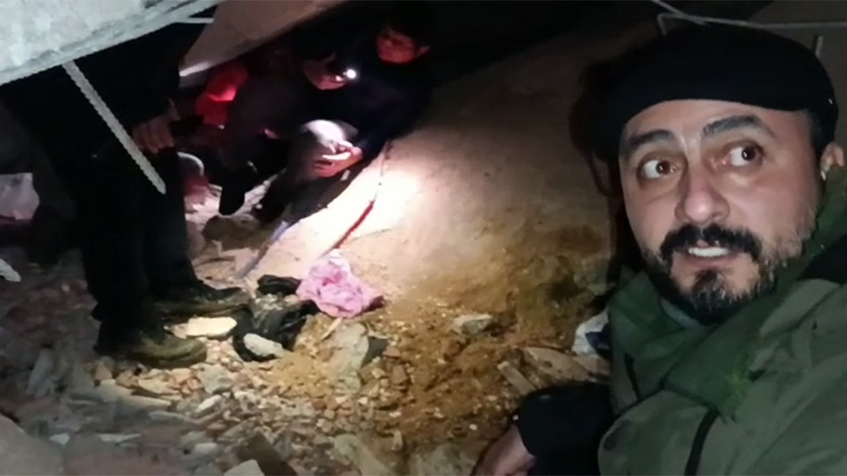 Eren Erdem 8 katlı binanın enkazına girdi: 'İçeriden ses geliyor ama arama kurtarma ekibi yok'