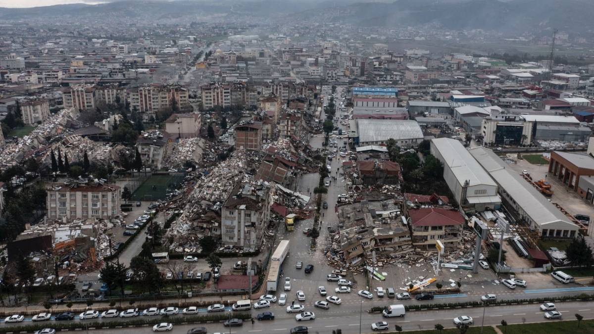 Yeni yapılan binalar artık moloz yığını! Rantın eseri acı oldu