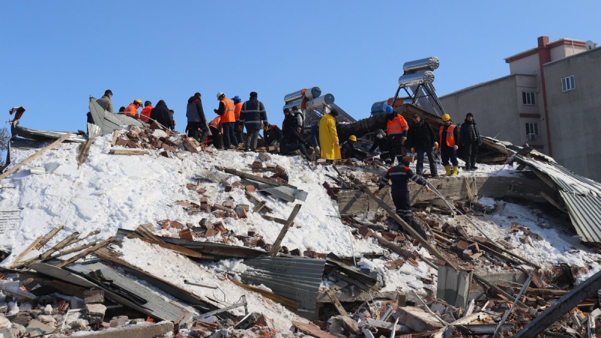 Türk yetkili depremin ardından İngiliz basınına konuştu: Seçimlerin zamanında yapılması çok zor