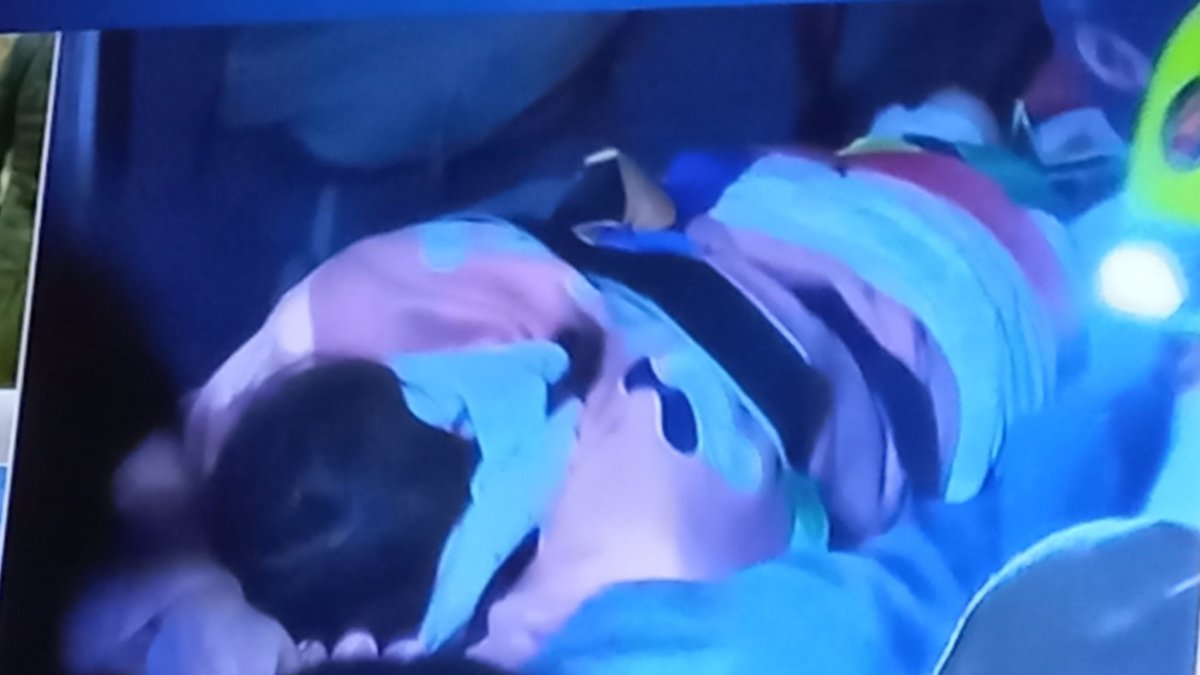 Hatay'da 45 yaşındaki Hülya Kabakulak 90. saatte enkazdan çıkarıldı