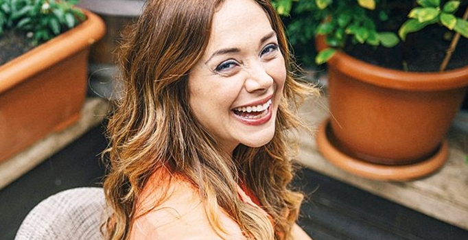 Didem Erol öldü 
yaşasın Serah!