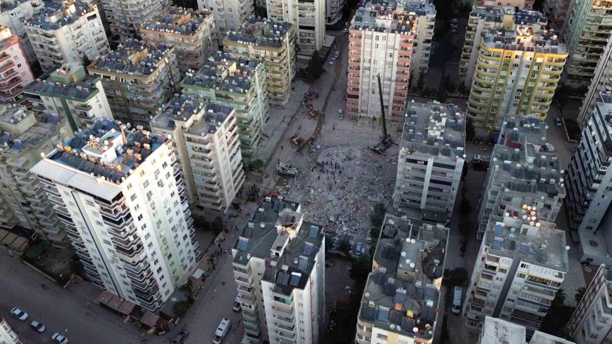 Kahramanmaraş'taki depremde 50 vatandaşın ölümüne neden olmuştu! 'Sıra dışı mimar' Hasan Alpargün Kıbrıs'a kaçtı!